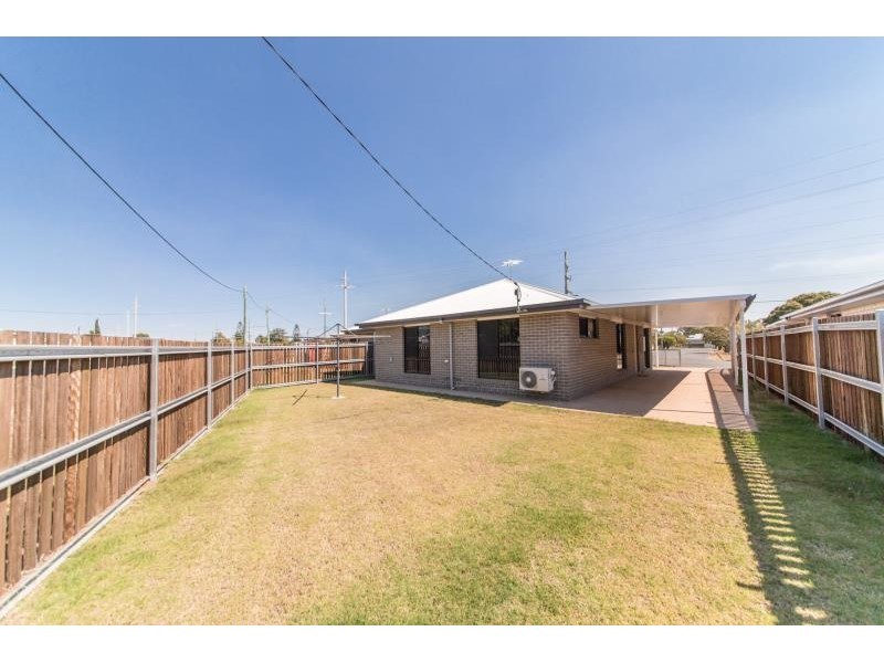 1/10 Thompson Street, Park Avenue QLD 4701
